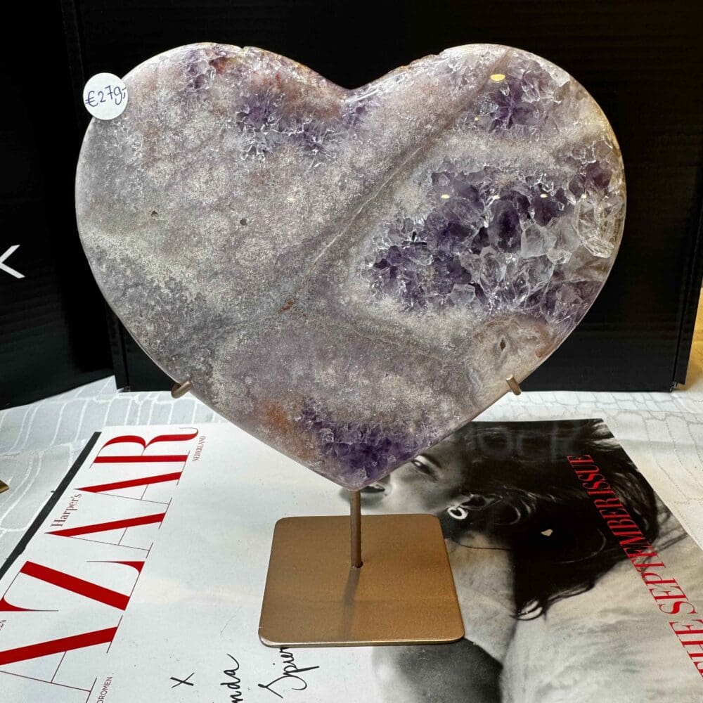 XL Roze Amethist hart op standaard 1.8KG (eyecatcher)