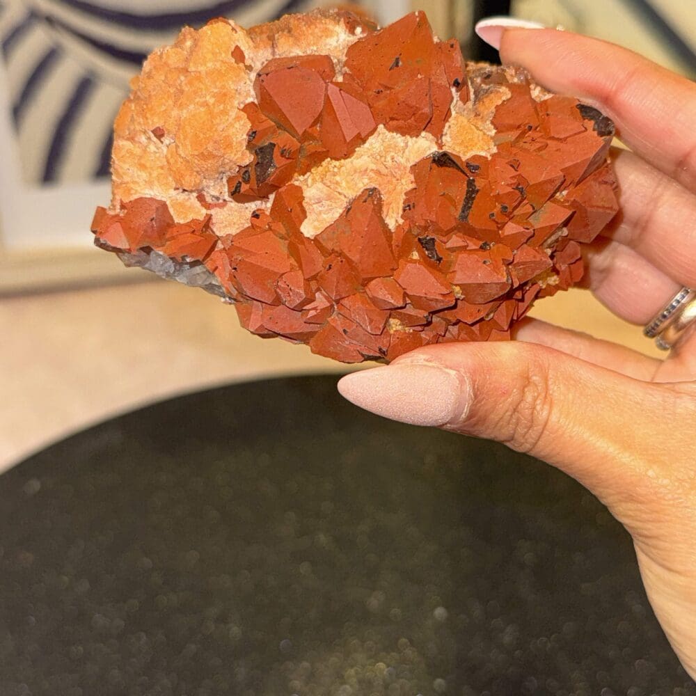 Red iron cap Amethist