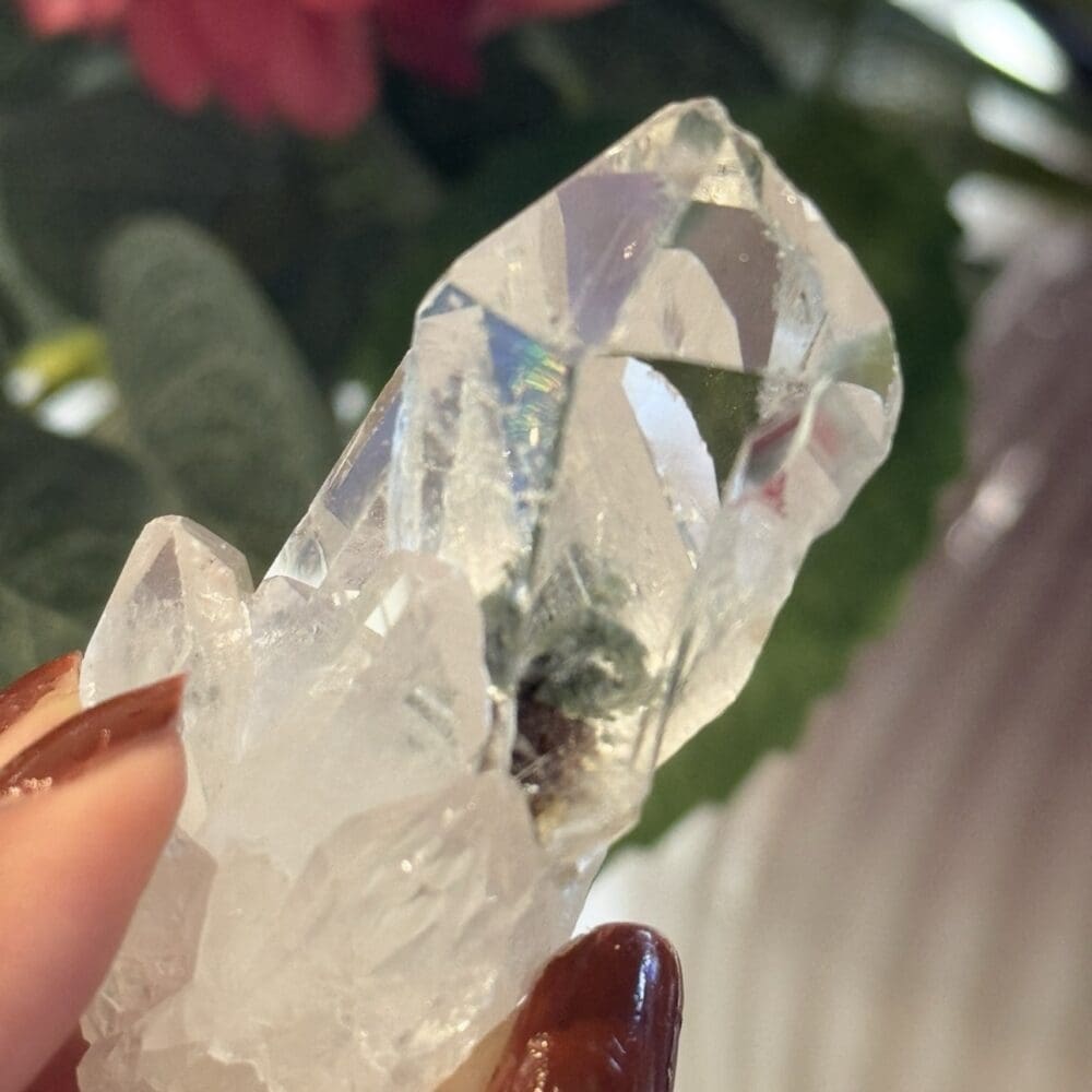 Bergkristal cluster met inclusie